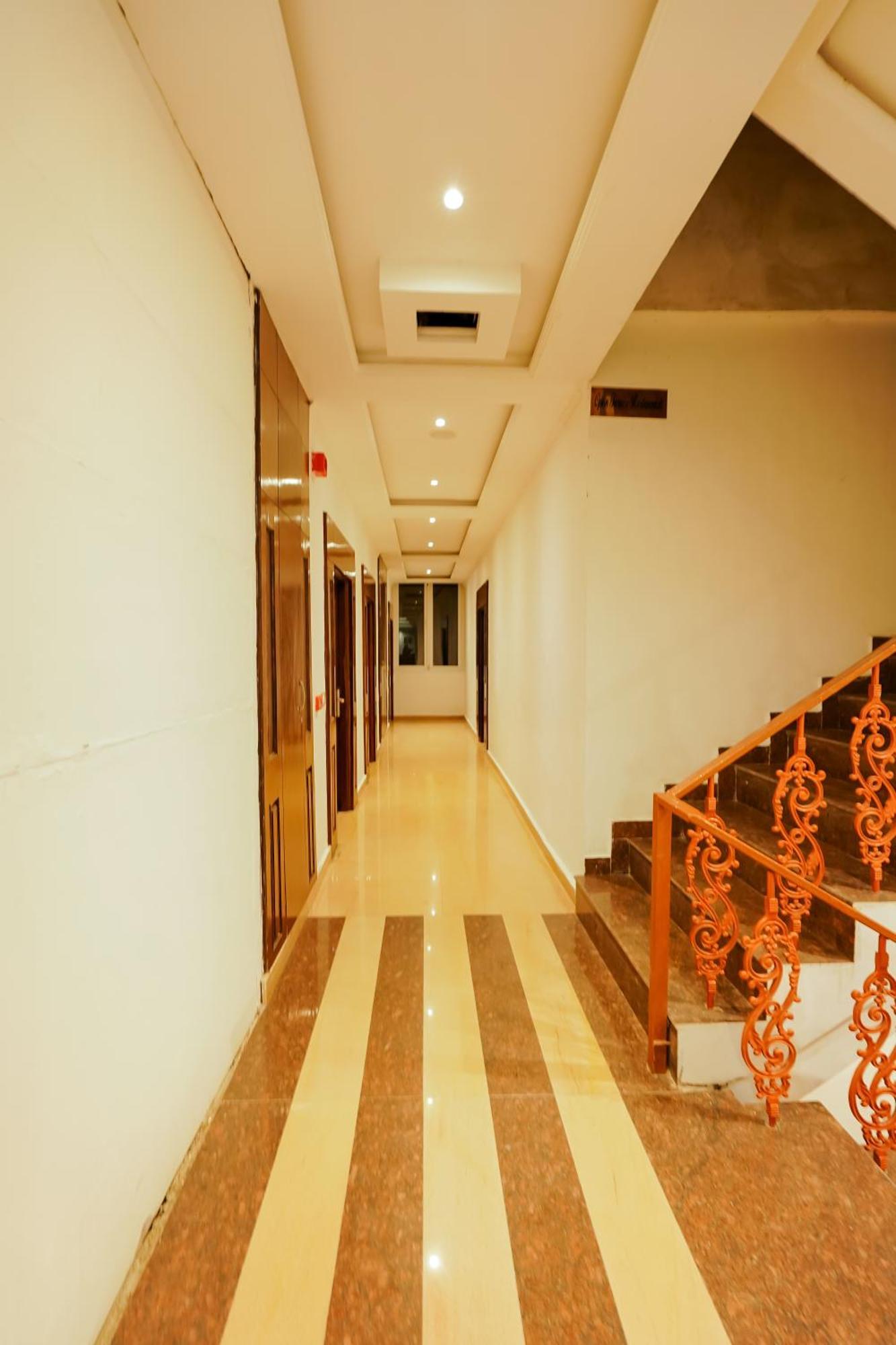 Grand Him Queen Ac Centralized Дхарамсала Екстериор снимка